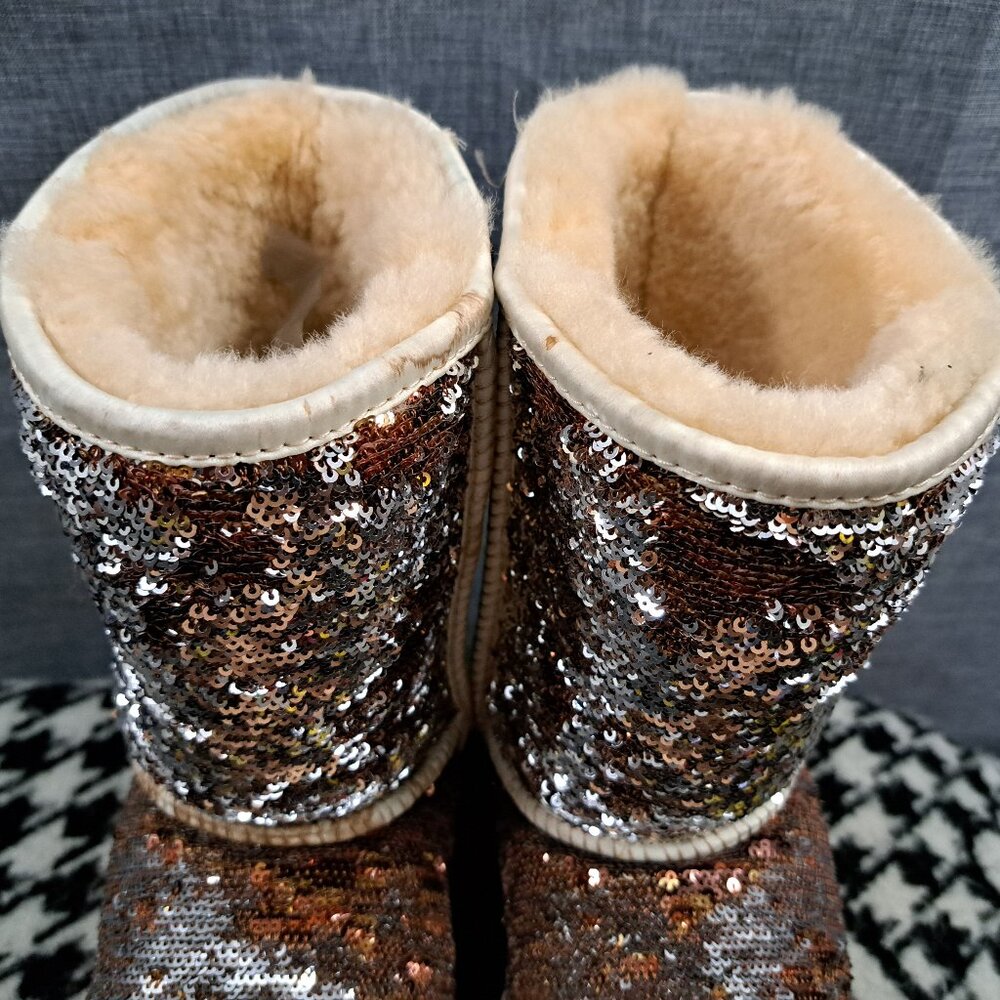 %Size 7 UGG Women's Classic Short Sparkles Boots D15 - Picture 10 of 15